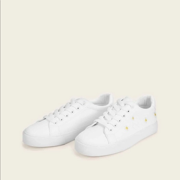 daisy lace-up shoes - Picture 1 of 4